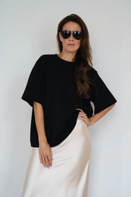Top BLUM BLACK